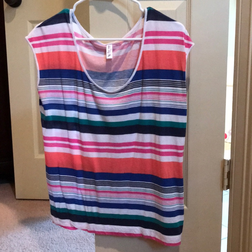 VS striped tee shirt